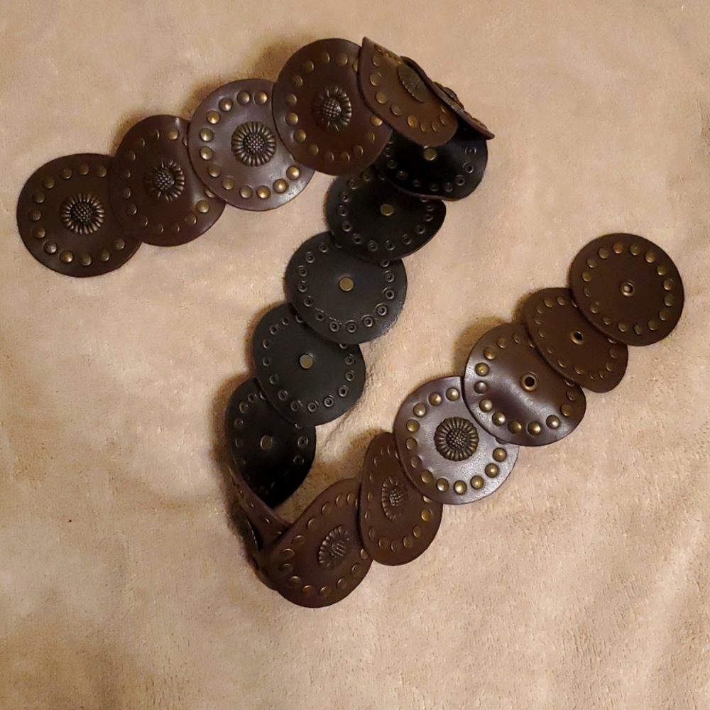 Wide Brown Western Cowgirl Belt Sunflower Shield Design